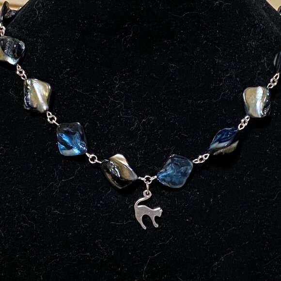 Blue Irregular Mother of Pearl Shell Necklace + Cute Slim Cat Pendant - Picture 3 of 13
